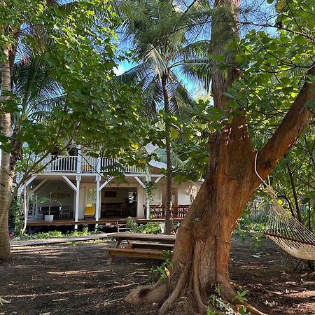 Le Coconut Lodge Avatoru Exterior foto